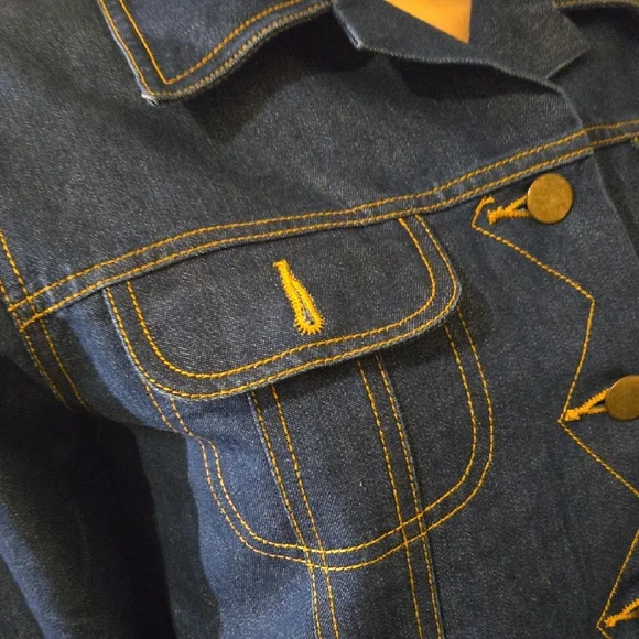 Newport News Blue Jean Jacket Structured Silhouette - Picture 5 of 8